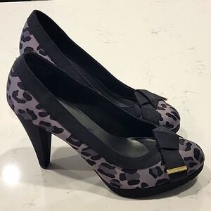 Christian Siriano  Black and Silver Cheetah Print Platform Heels 8.5